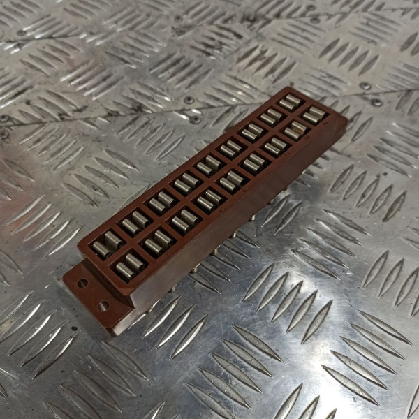 Плата клеммная 18 контактов