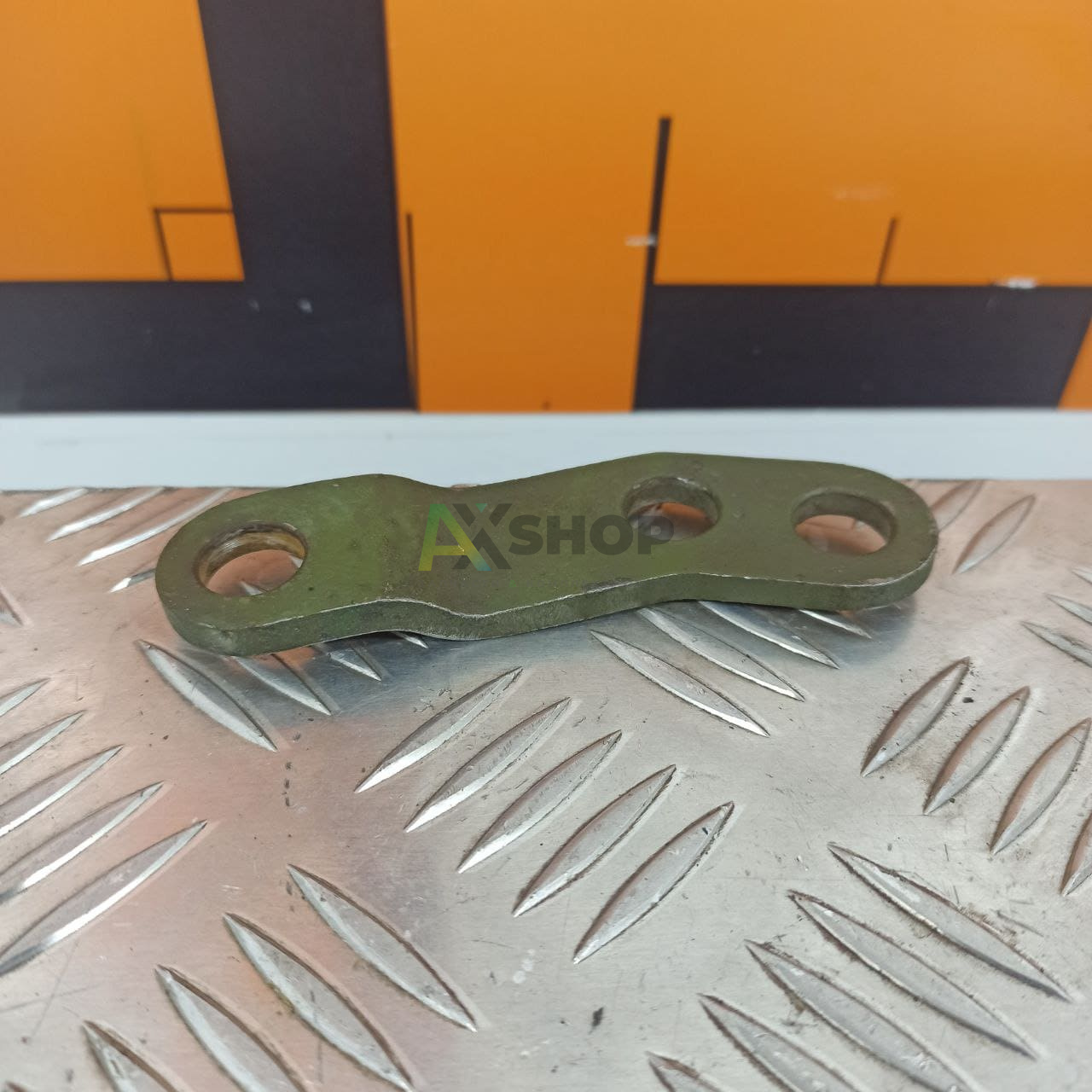 8.23.104 Рычаг остановочного тормоза левый