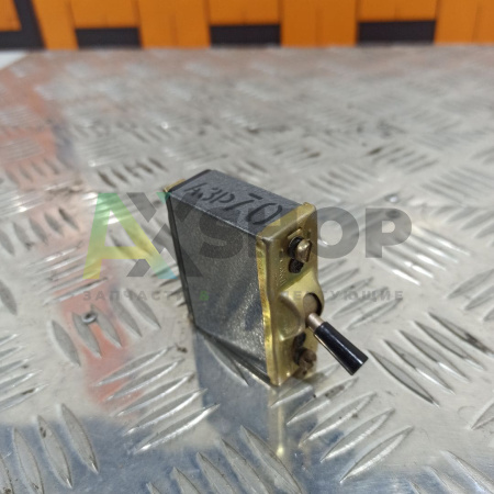 Автомат защиты реле АЗР-70 