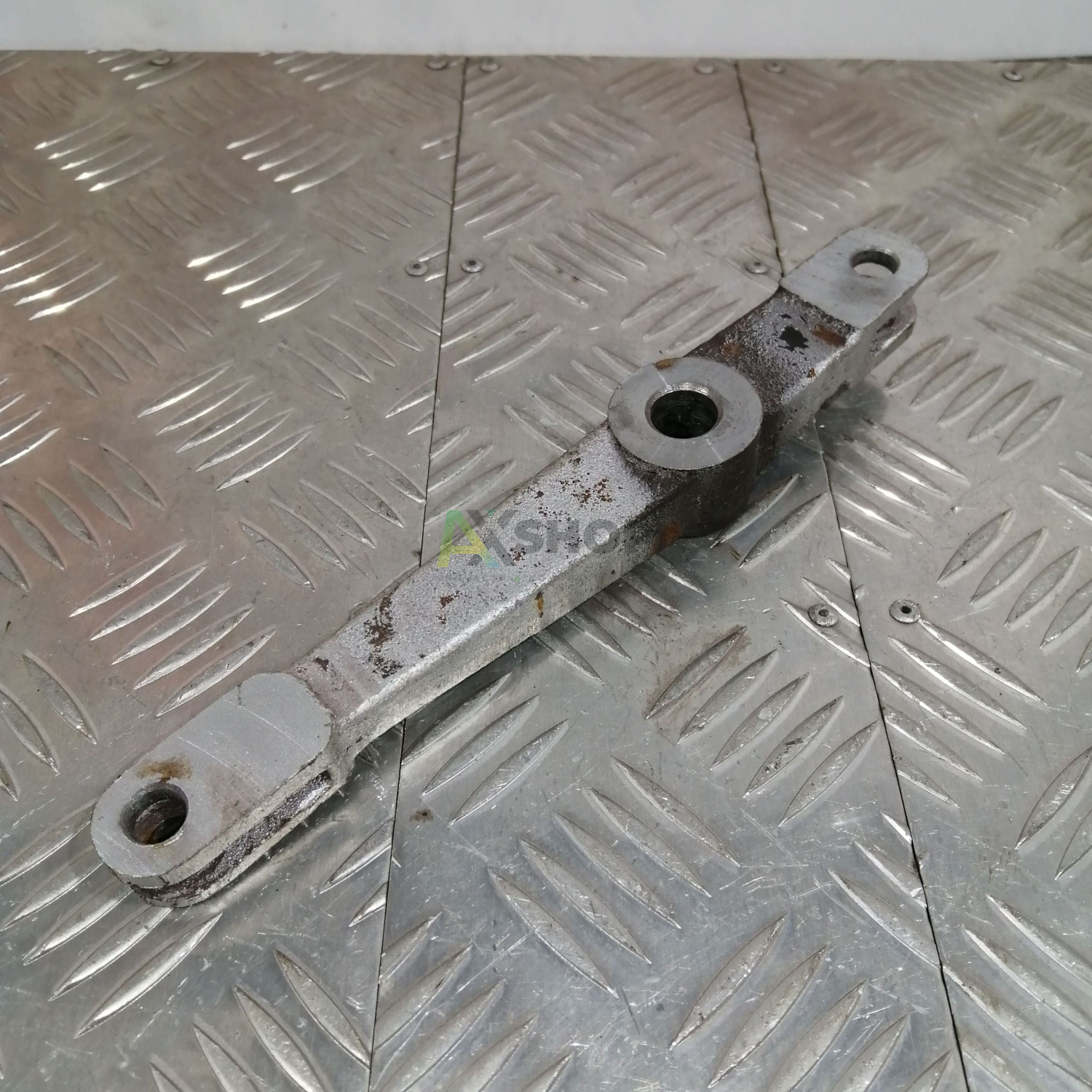 8.02.114 КН Рычаг двуплечий  