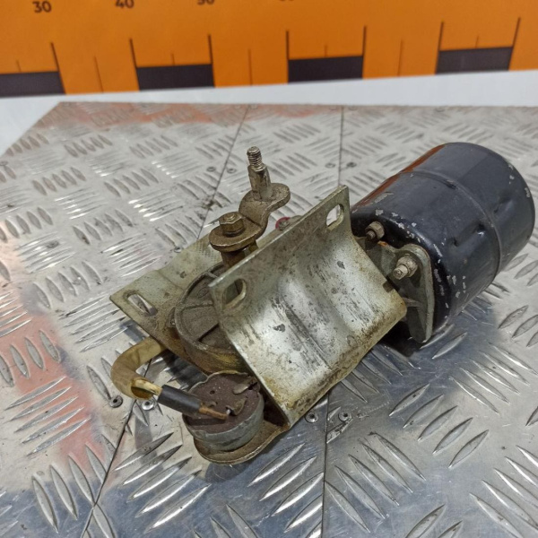 Редуктор стеклоочистителя с электродвигателем СЛ115Д