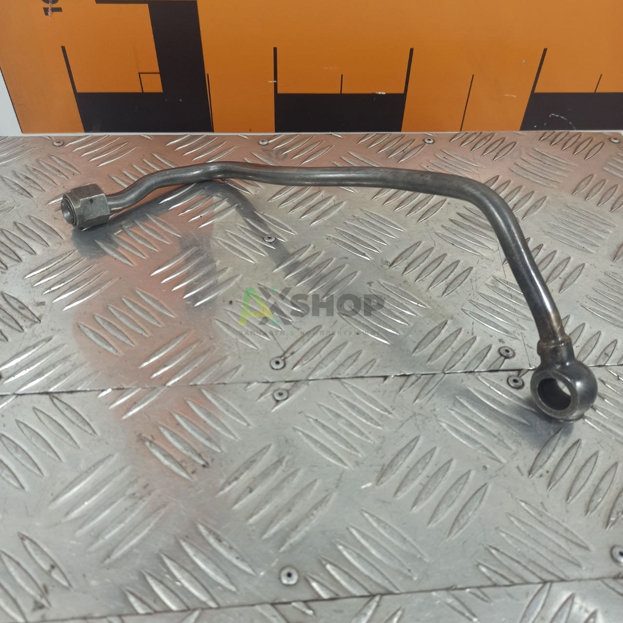 8.10.083 Труба маслопровода передаточного вала