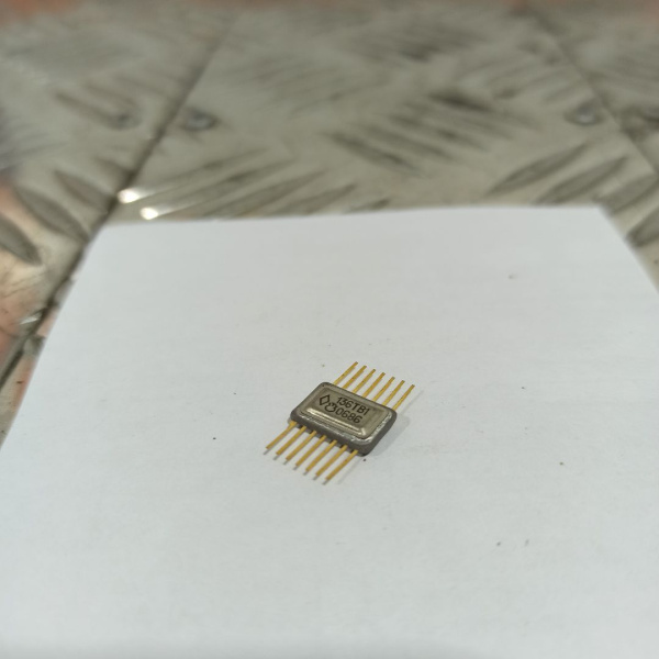 136ТВ1 Микросхема