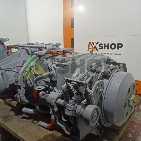 8.10.УПР Главная передача с управлением и тормозами