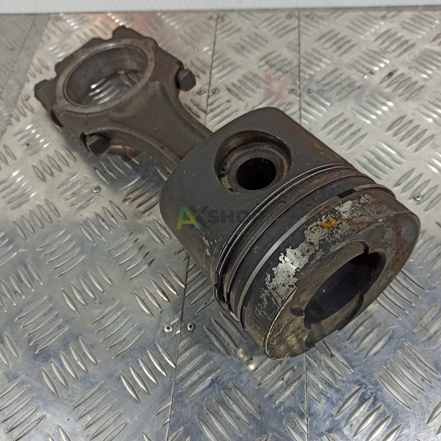 Поршень 740-1004010-20