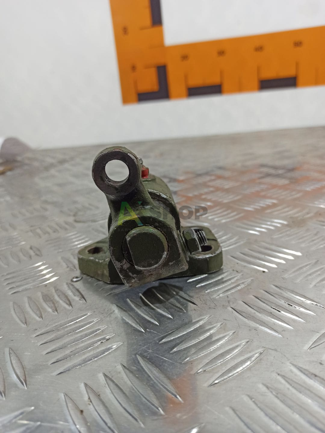 6.23.020 Кронштейн левый