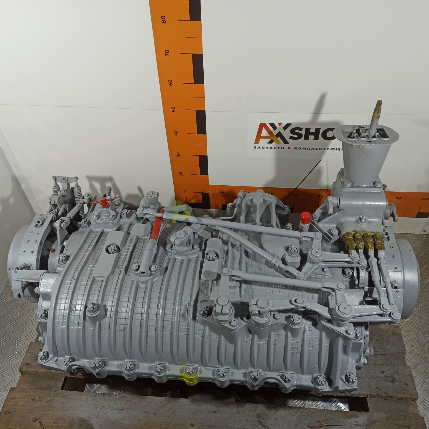 8.10.УПР Главная передача с управлением и тормозами