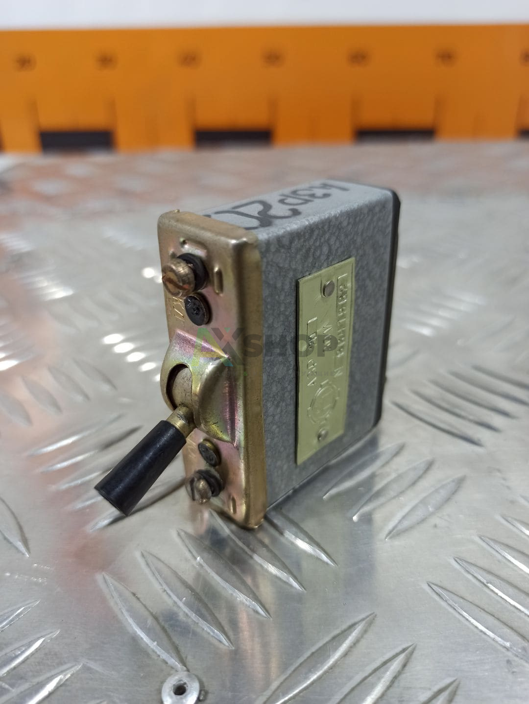 АЗР-20 Автомат защиты реле (30 V)