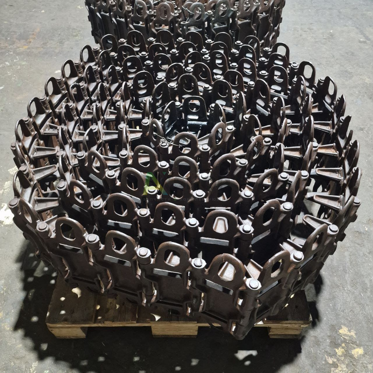 34039-3209002 Гусеница правая в сборе ОШ