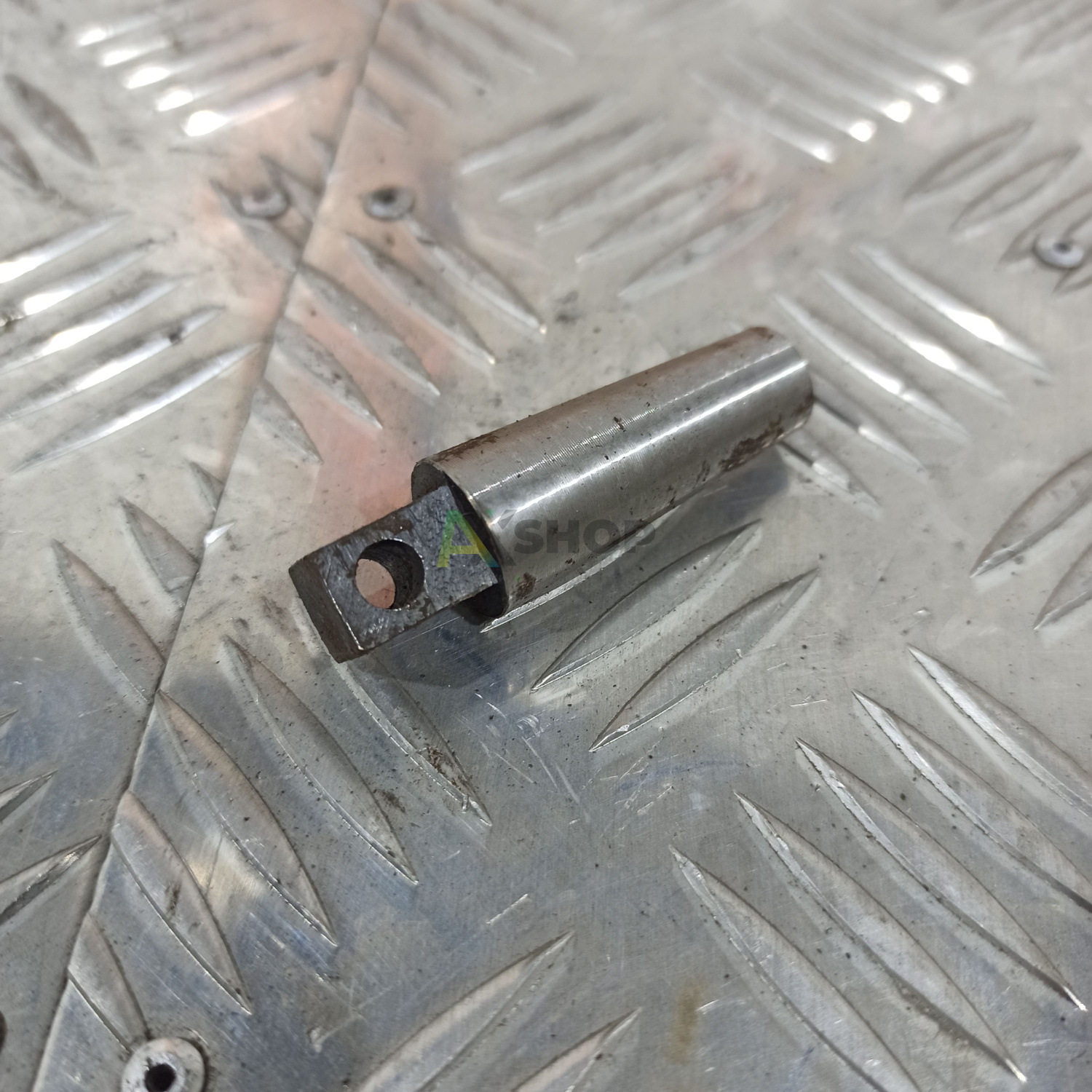 Палец распорный 71-2905741