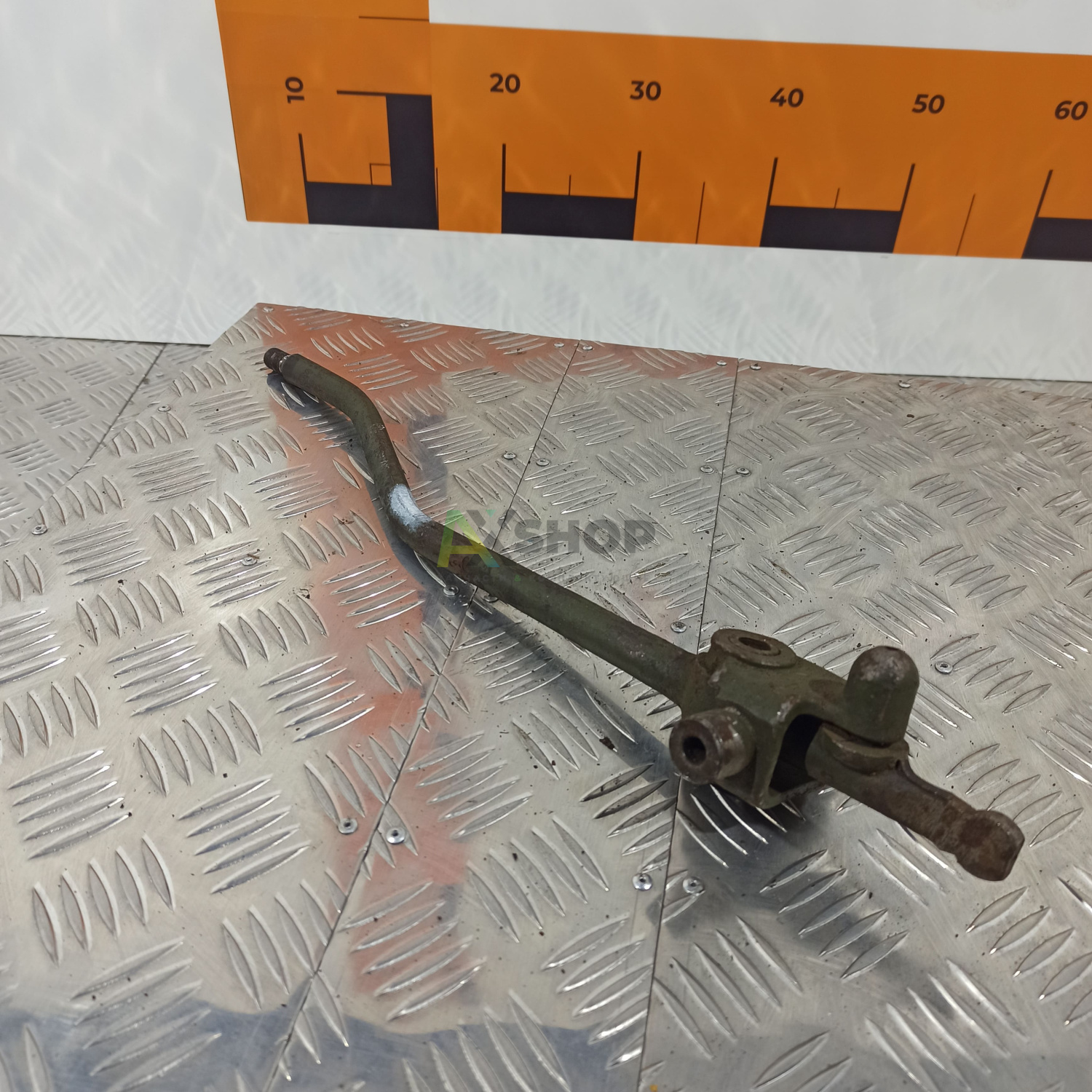 21.21.111 Рычаг переключения передач в сборе с траверсой