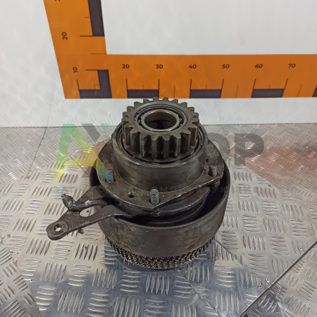 21.10.015-3 Фрикцион левый в сборе