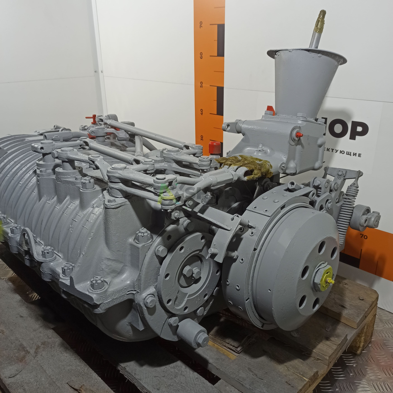 8.10.УПР Главная передача с управлением и тормозами