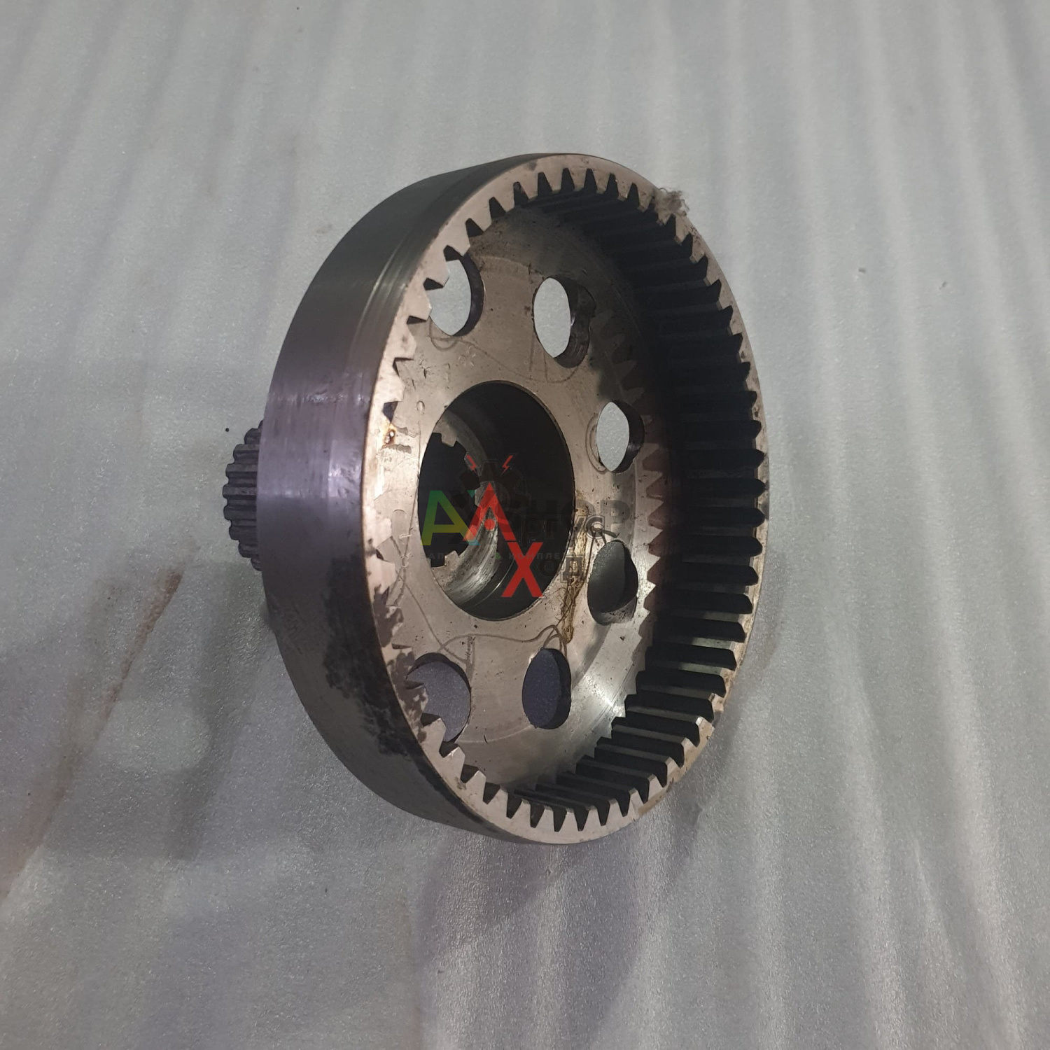 8.10.302 Шестерня эпициклическая левая