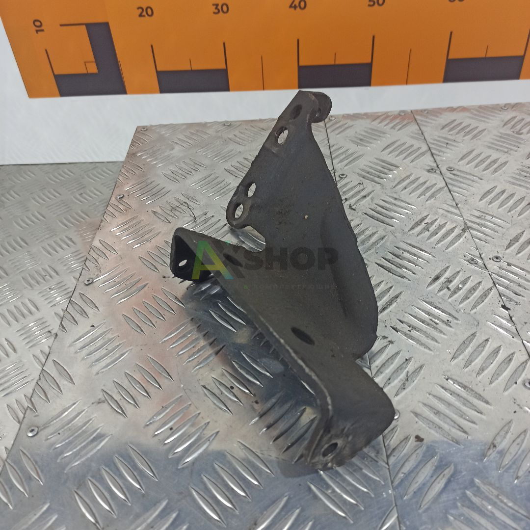 130-3407203-А Кронштейн крепления насоса 