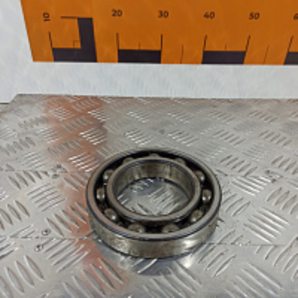 215 Подшипник шариковый радиальный однорядный