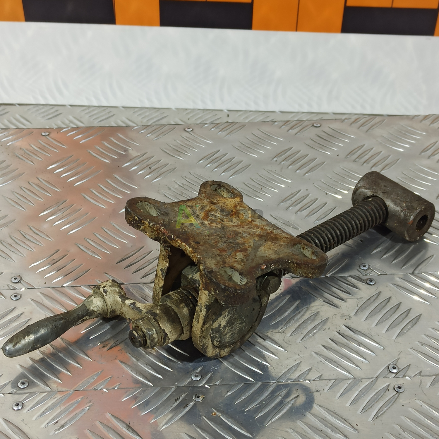 Механизм открывания люков РХМ