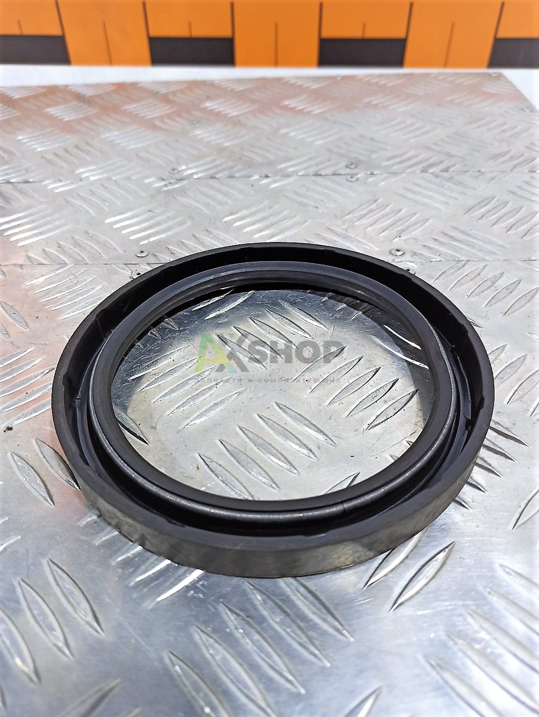 307654-П Сальник ступицы 115х145х15