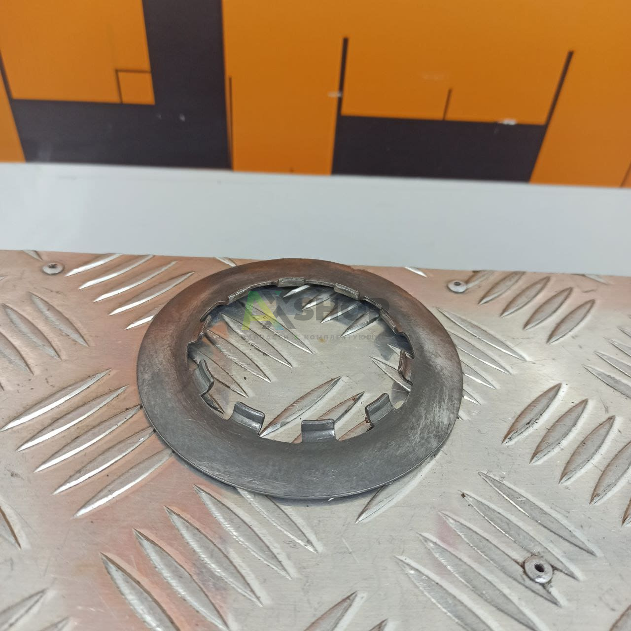 8.10.304 Шайба замковая