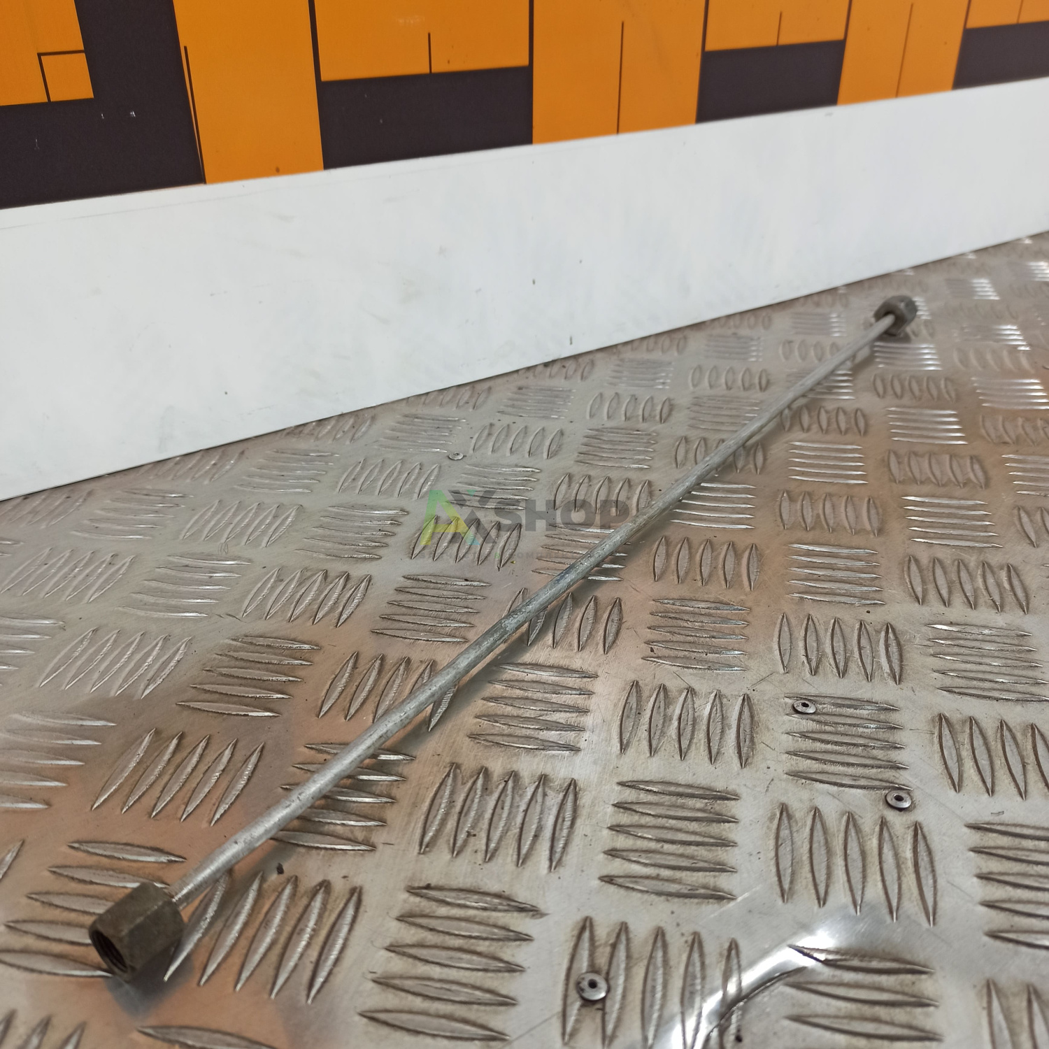 8.10.071 Труба маслопровода в сборе