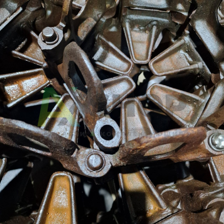 34039-3209003 Гусеница левая в сборе ОШ