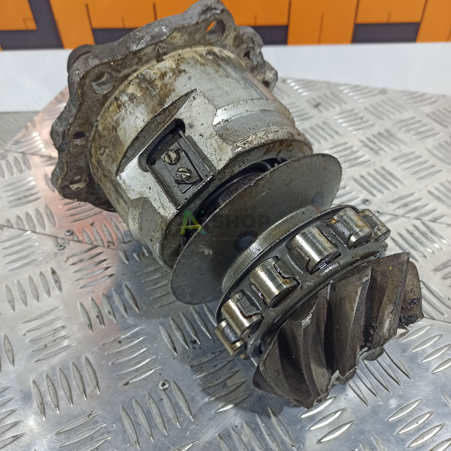 Шестерня ведущая 47-2501068