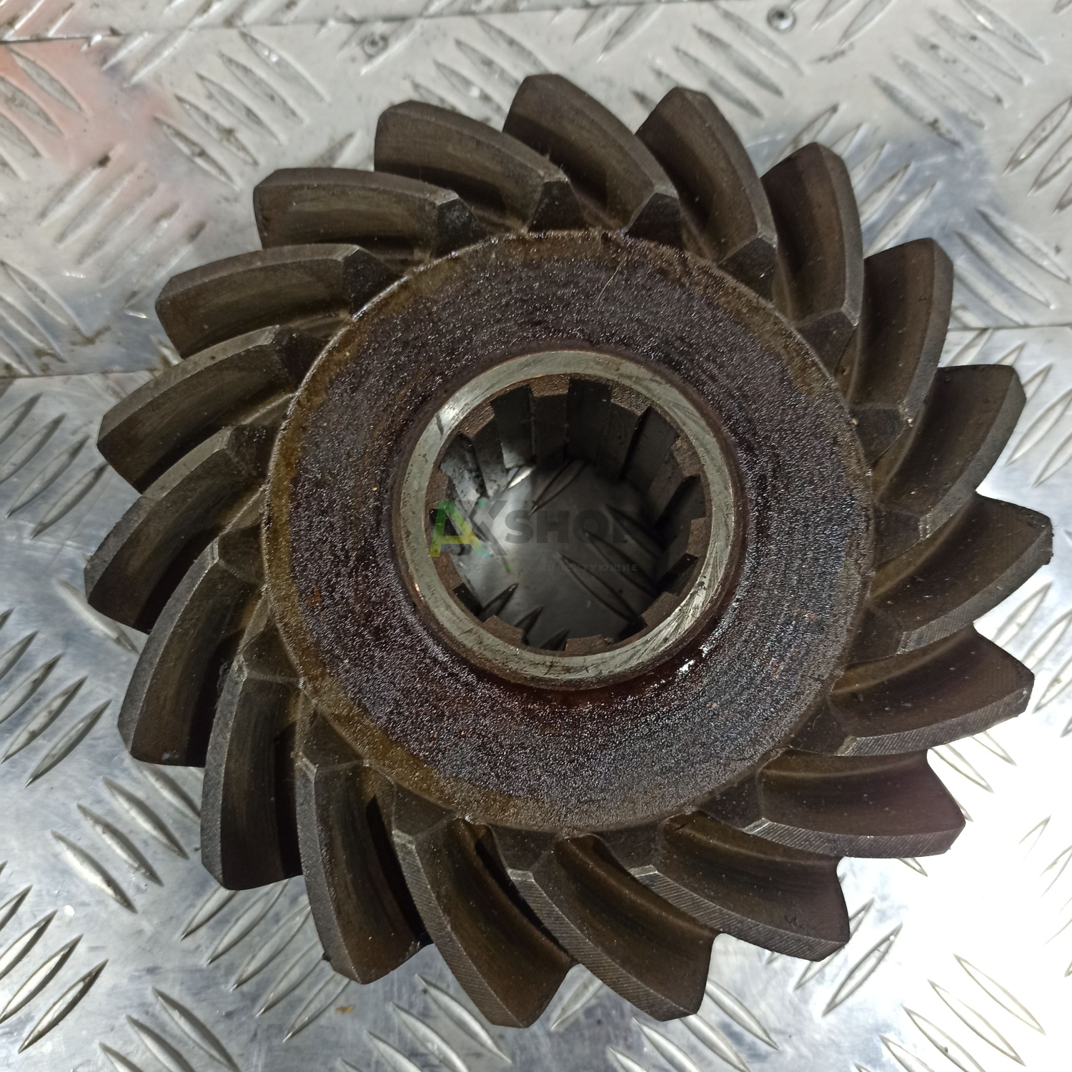 Ведомая шестерня главной передачи 47-2501038