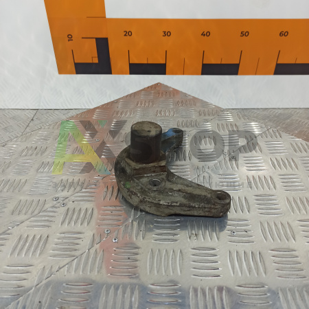 21.10.214 Лапа крепления главной передачи