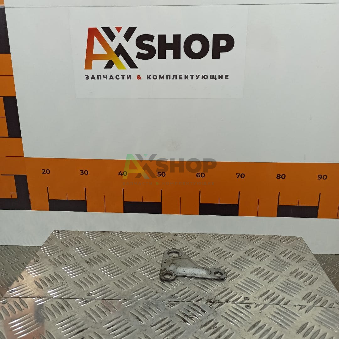 8.10.750 Кронштейн датчика манометра