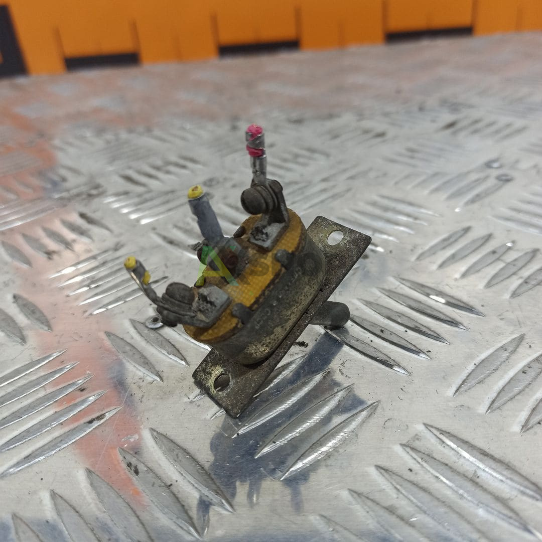 Выключатель тумблер 3-х позиционный 5102.3709