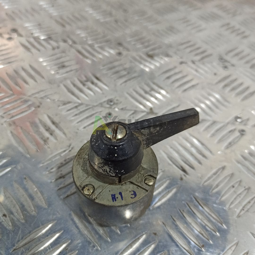 Переключатель П118