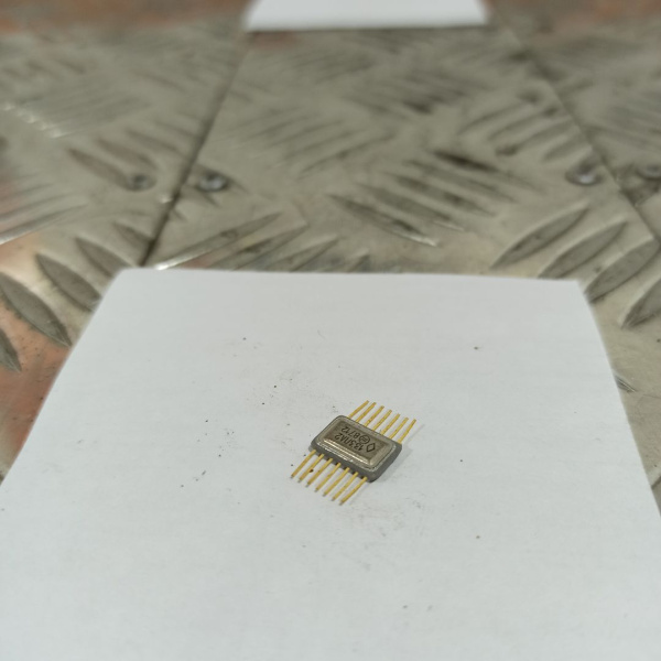 133ЛА2 Микросхема