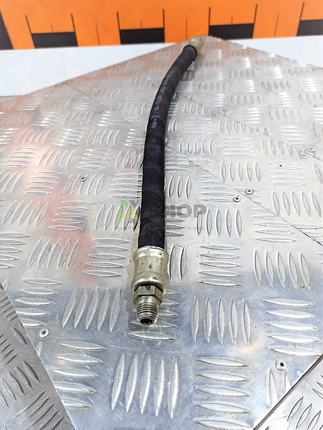 Шланг маслобензойный 10-20-10 52х2,5