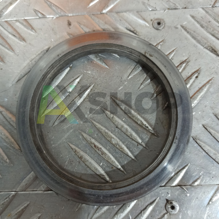 47-3204040 Шайба уплотнительная ступицы катка