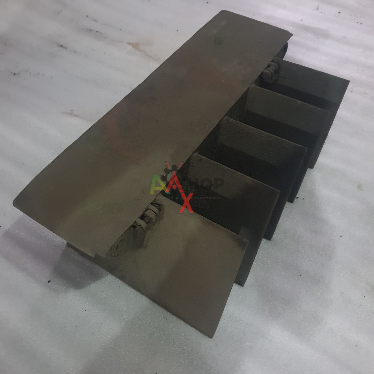 6.47.077 Жалюзи в сборе