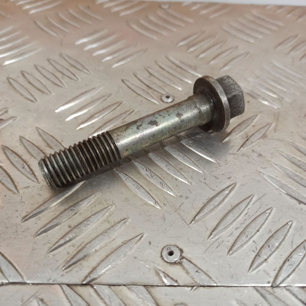 236-1005180 Болт стяжной короткий (короткий)