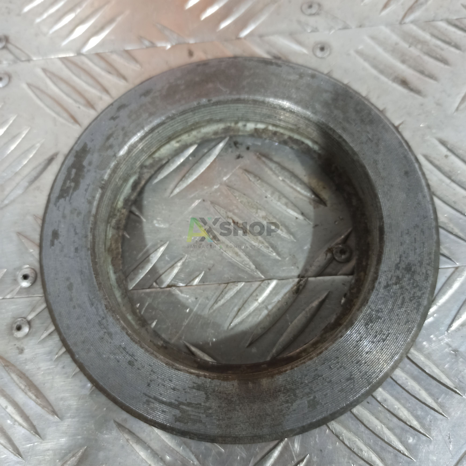 8.05.290 Гайка поджимная