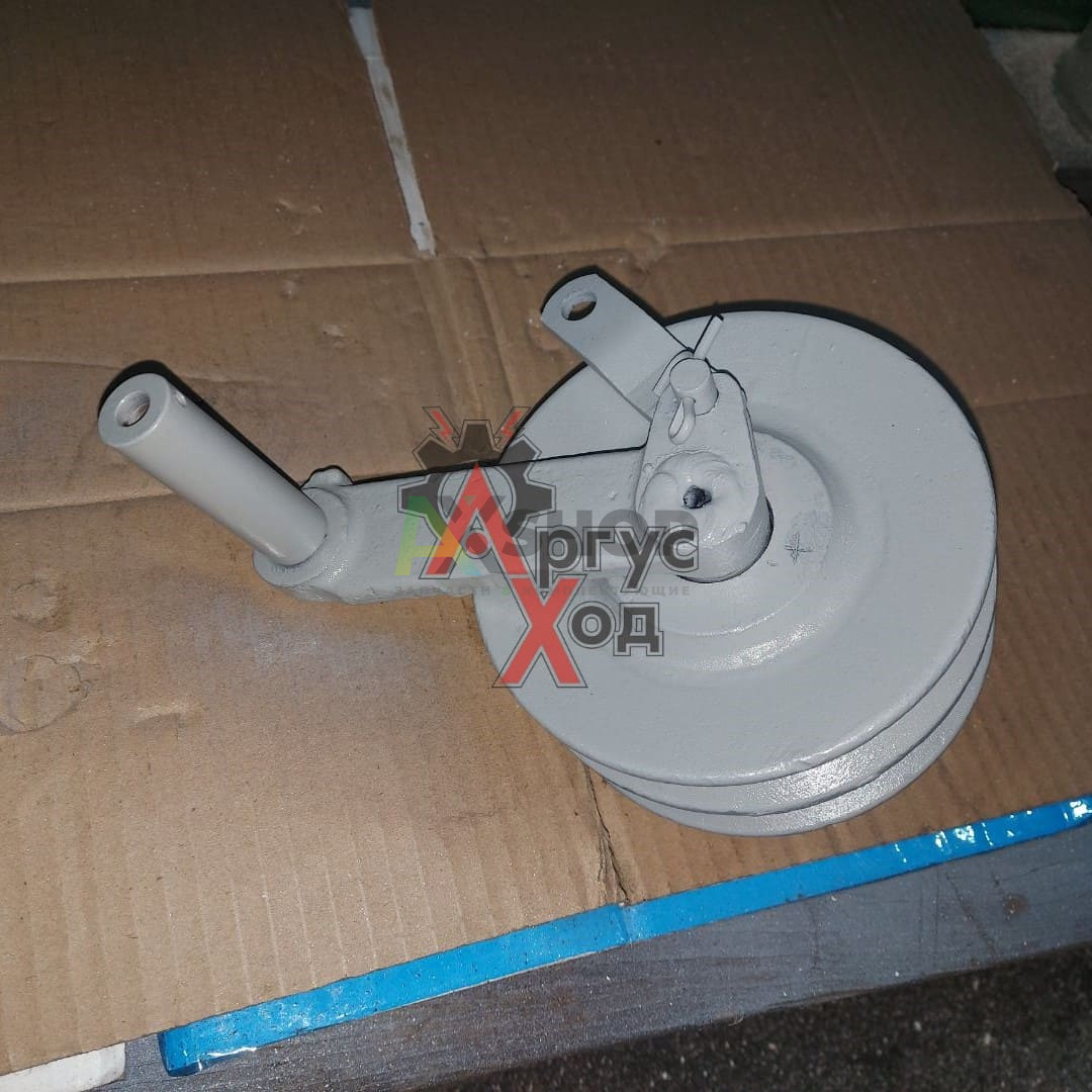 8.02.015-1 Ролик натяжной в сборе