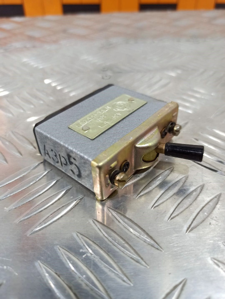 АЗР-5 Автомат защиты реле (30 V)