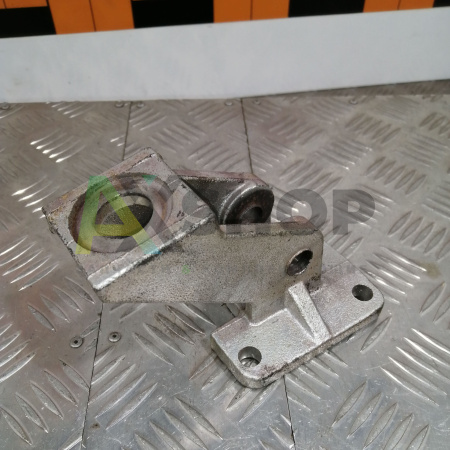 8.02.113 КН Кронштейн