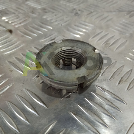 47-3203010 \ 70-3203010 \ 70-141514 Гайка оси катка