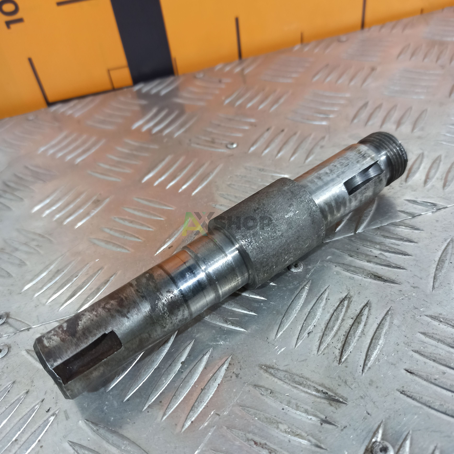 236-1029154-Б Вал ведомой шестерни привода топливного насоса