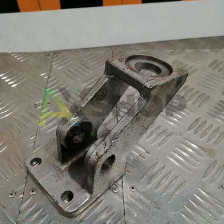 8.02.113 КН Кронштейн