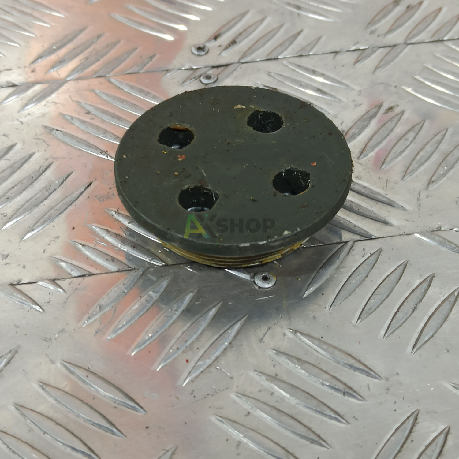 8.32.155 Гайка балансира