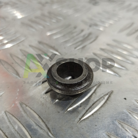 Втулка 740-1007026