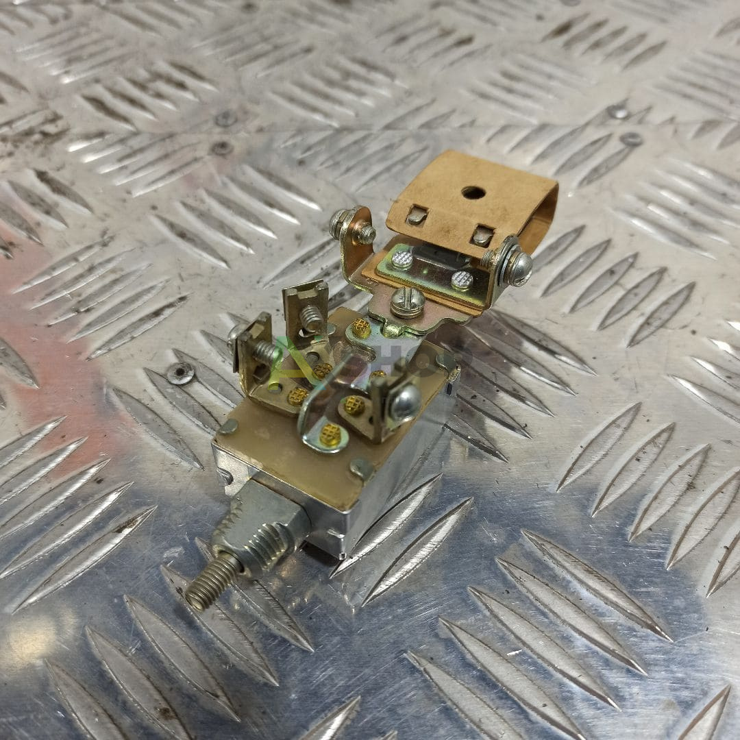 Переключатель П-300